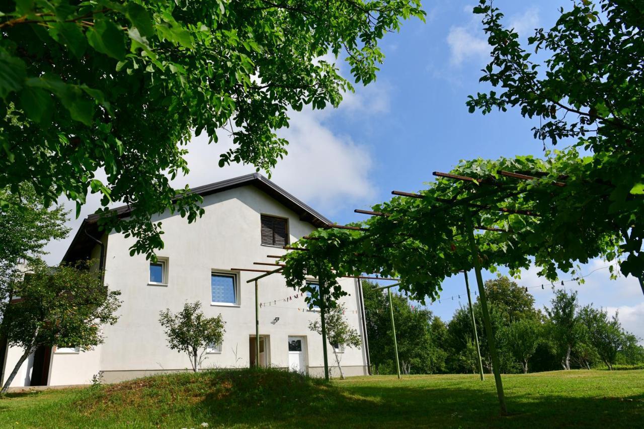 Lora Apartment Rakovica Luaran gambar